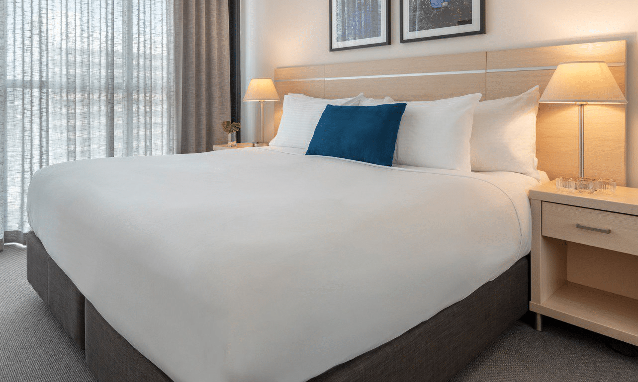 oaks_brisbane_on_charlotte_suites_1_bed_bedroom_2_3419x2880